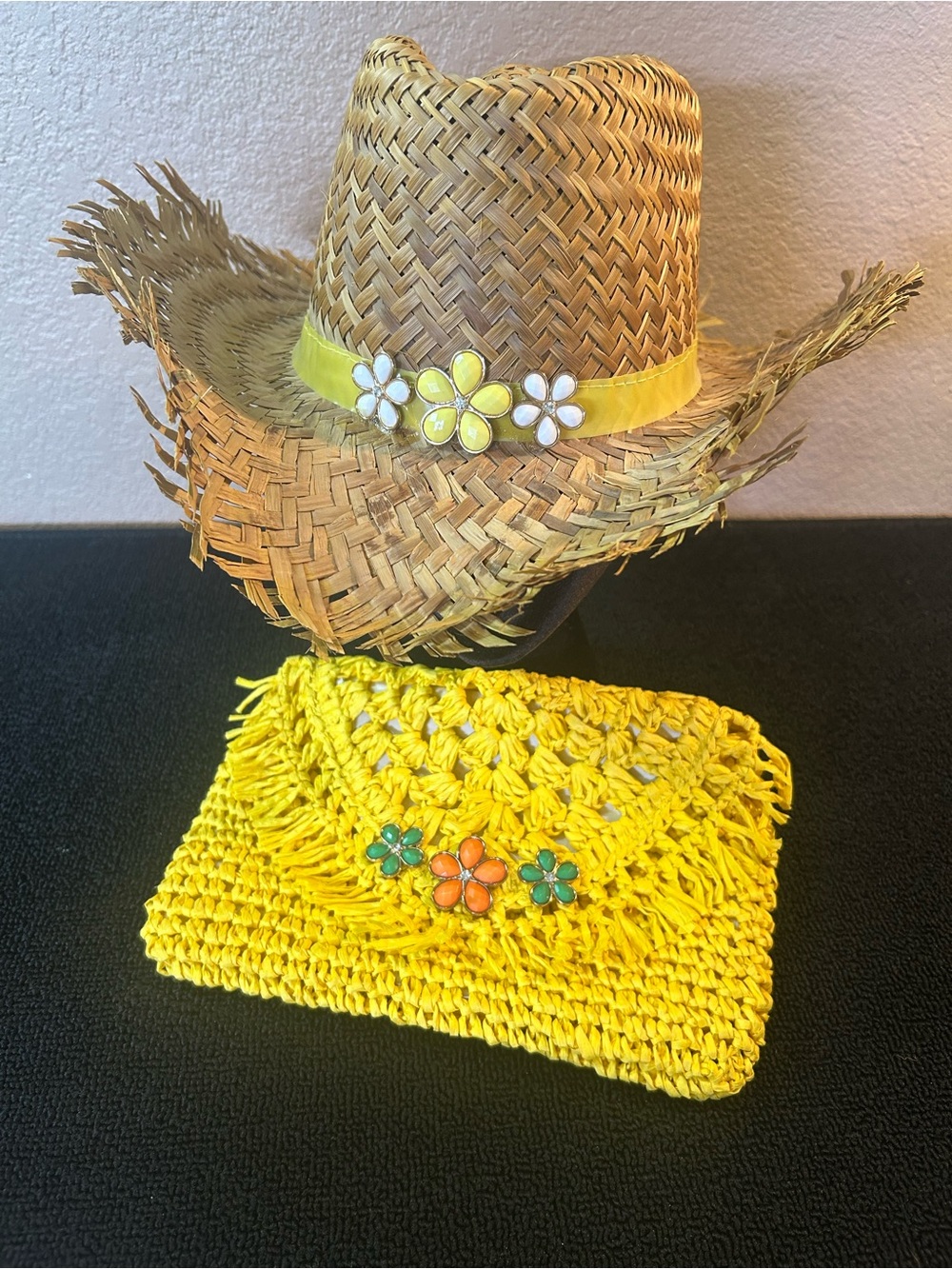 Straw Hat & Matching Jewel Yellow Melrose & Market Straw Envelope Purse.